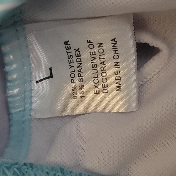 Light Green Eyelet Tankini Swimsuit - Picture 6 of 7